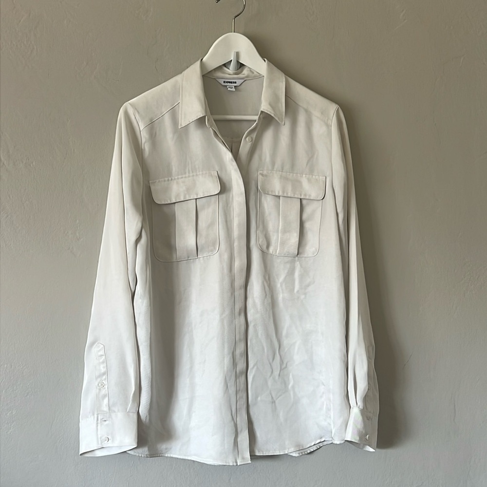 Express Woman’s Button Up